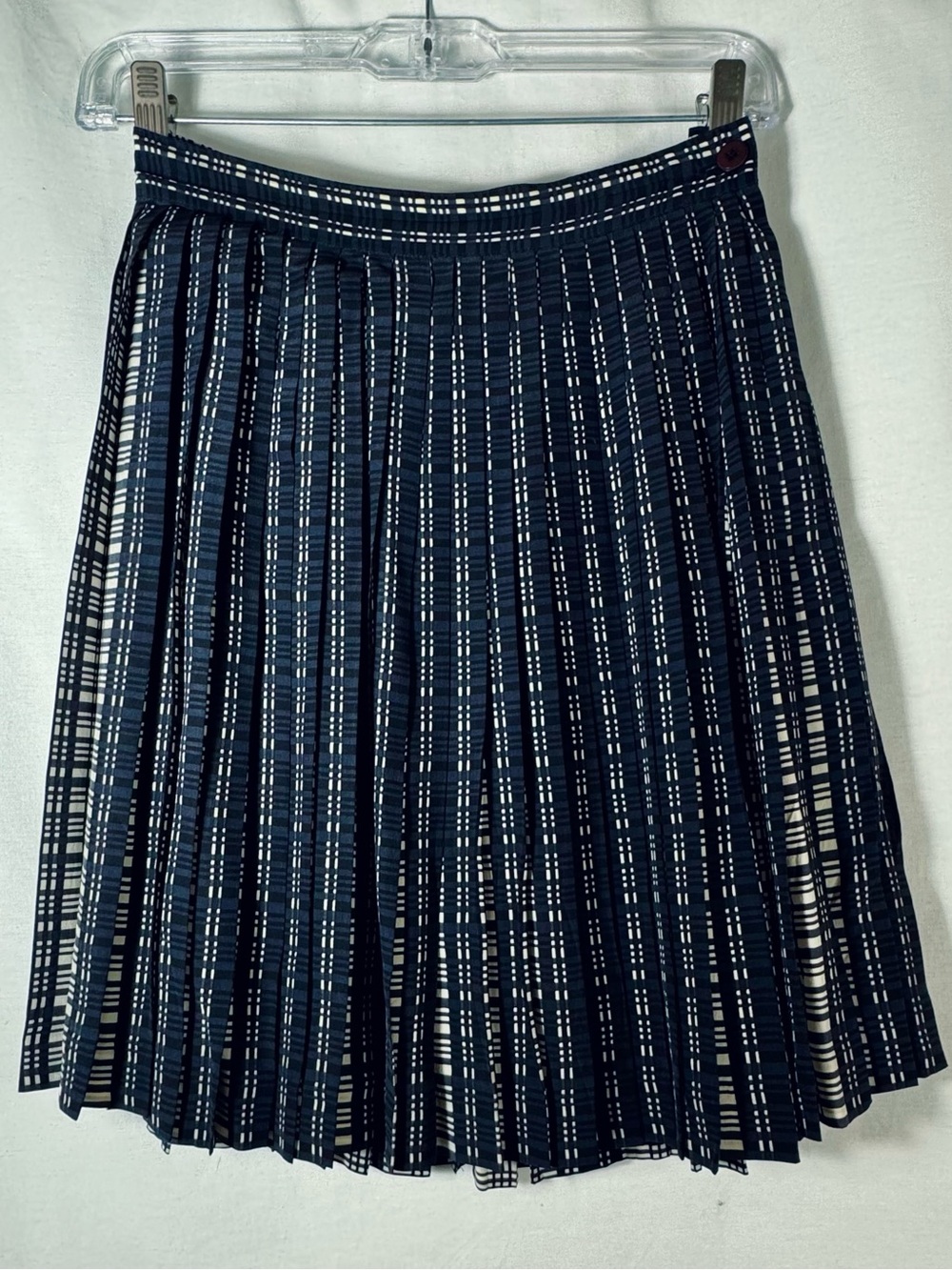 Vintage silk pleated skirt